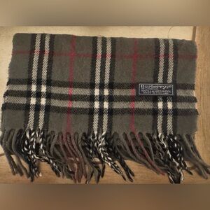 Burberry‎ Vintage wool Multi-Color Plaid Fall Winter Luxury Scarf Scarves grey